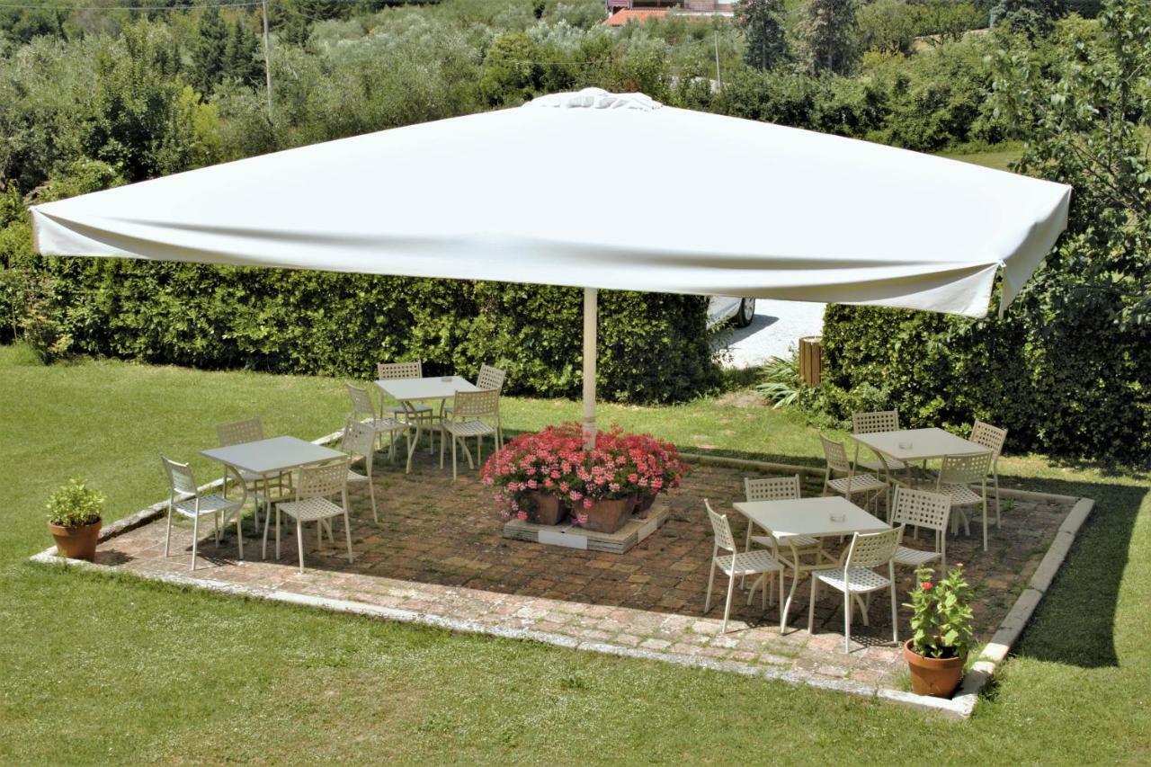 Il Pignocco Country House Santa Veneranda Exterior foto